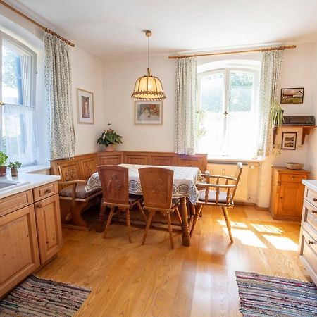 Landhauswohnung Mit Wildromantischem Garten Füssen Esterno foto