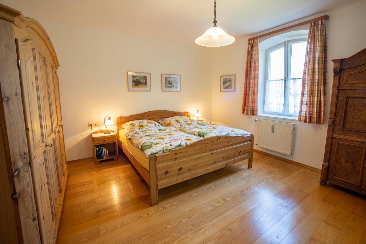 Landhauswohnung Mit Wildromantischem Garten Füssen Esterno foto