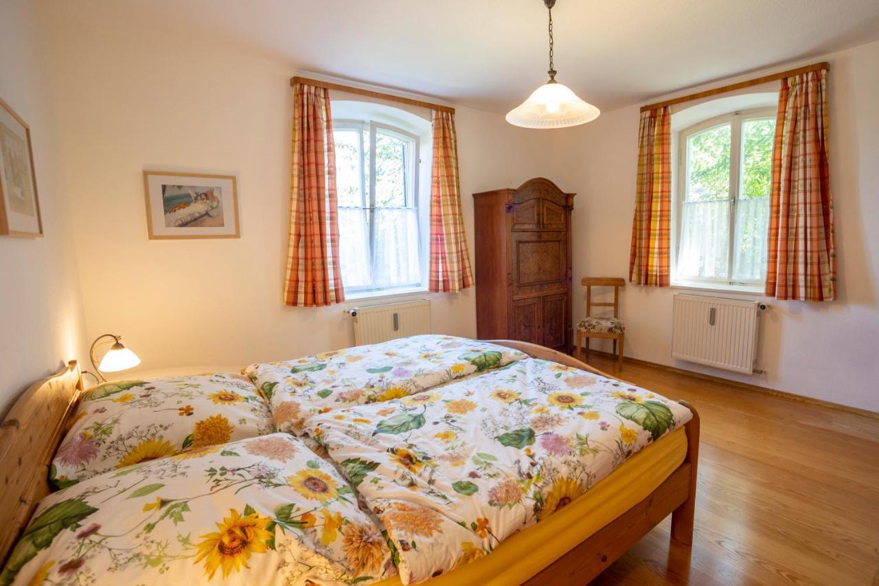 Landhauswohnung Mit Wildromantischem Garten Füssen Esterno foto
