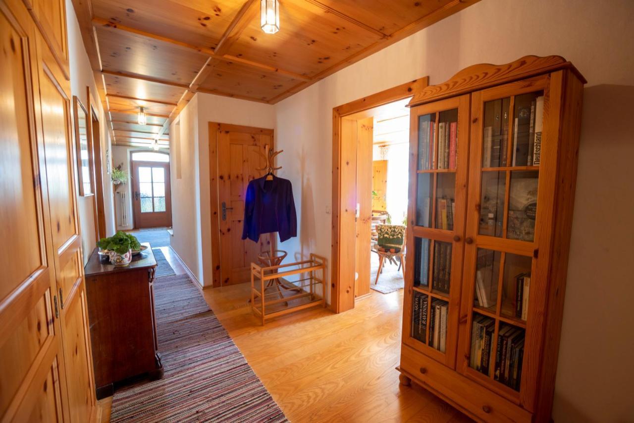 Landhauswohnung Mit Wildromantischem Garten Füssen Esterno foto