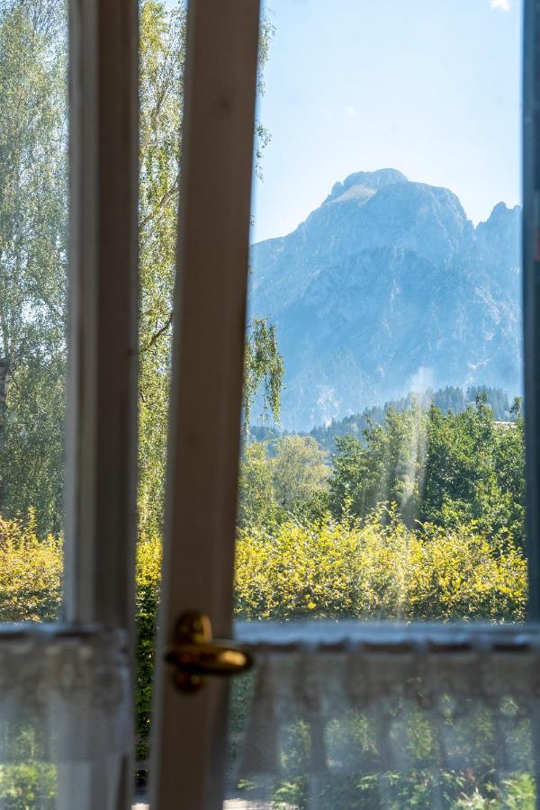Landhauswohnung Mit Wildromantischem Garten Füssen Esterno foto