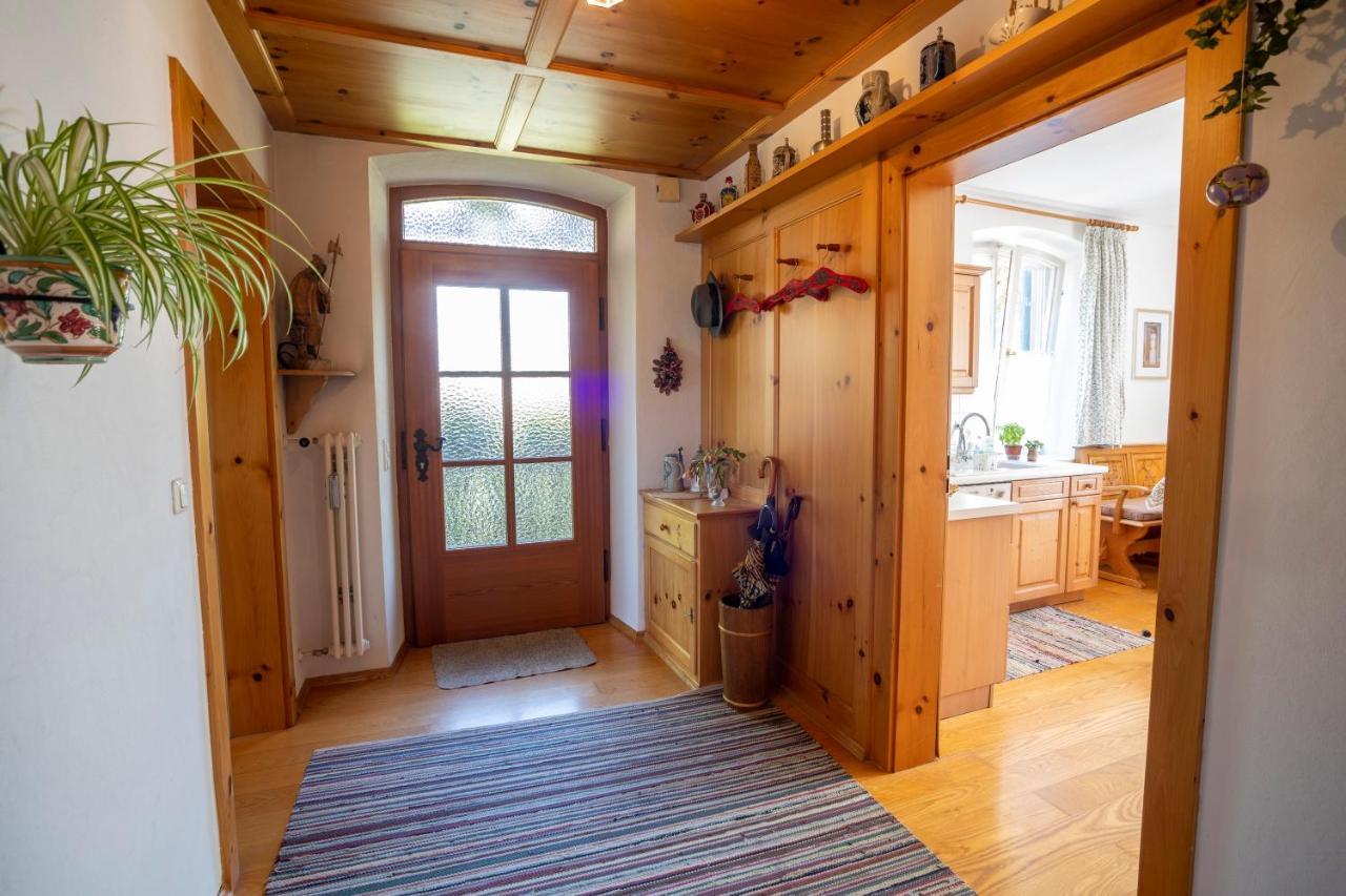 Landhauswohnung Mit Wildromantischem Garten Füssen Esterno foto